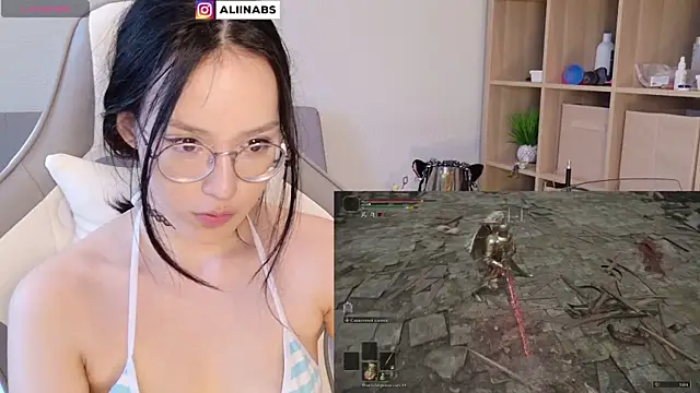 Snapshot of aliiiiiina chatting on December 2024 06:05:02 AM aliiiiiina online show from December 2024 06:05:02 AM