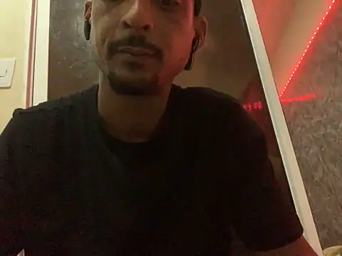Snapshot of domigoodguy chatting on January 2025 11:24:01 PM domigoodguy online show from January 2025 11:24:01 PM