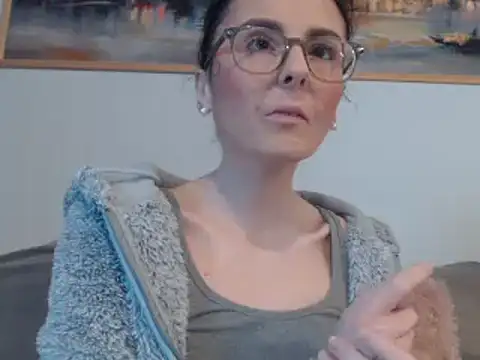 Snapshot of cleophee chatting on February 2025 07:57:02 AM cleophee online show from February 2025 07:57:02 AM