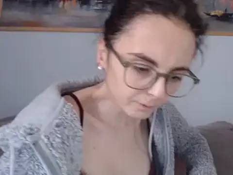 Snapshot of cleophee chatting on February 2025 01:09:02 PM cleophee online show from February 2025 01:09:02 PM