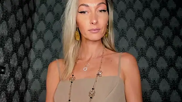 StarryHanna online show from December 2025 08:37:02 PM