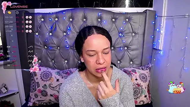 LAILAGUMMY online show from December 2024 02:24:02 PM