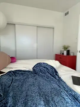 Snapshot of SerenaCloud chatting on February 2025 10:44:02 PM SerenaCloud online show from February 2025 10:44:02 PM