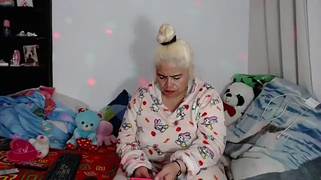 estrellita fugaz16x online show from December 2024 02:11:02 AM