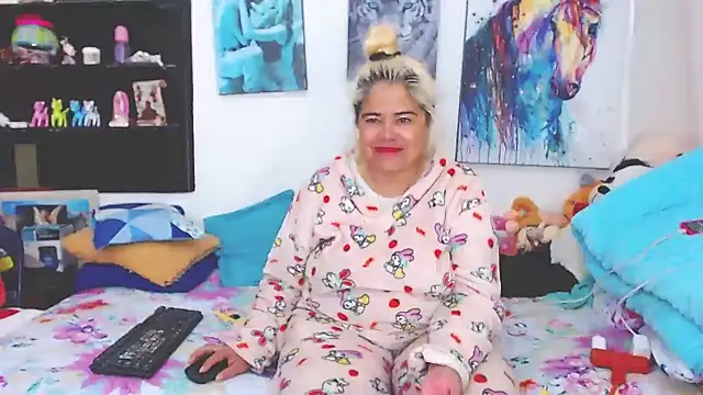 estrellita fugaz16x online show from February 2025 01:37:02 PM