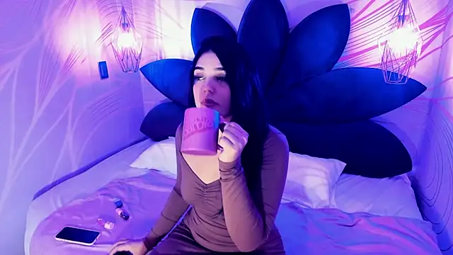 Snapshot of Maddysex_ chatting on June 2026 12:10:01 PM Maddysex online show from June 2026 12:10:01 PM