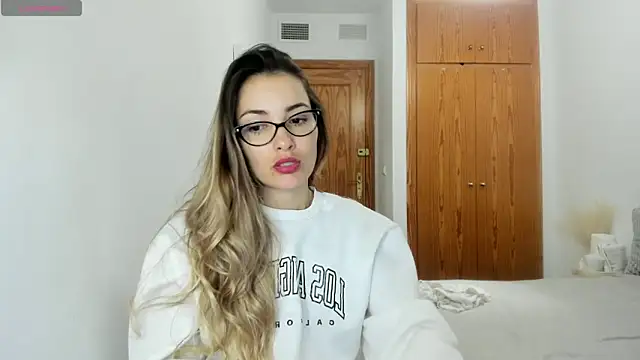 NiaStone online show from January 2025 06:31:02 AM