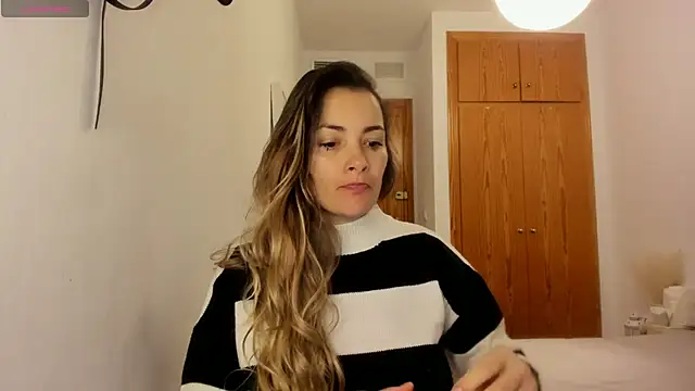 NiaStone online show from February 2025 06:06:01 AM