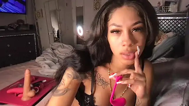 honeyybabyy112 online show from December 2024 05:31:02 AM