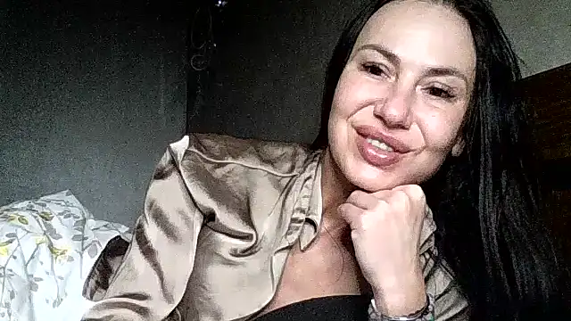 JulianaGold1 online show from March 2026 06:52:01 PM