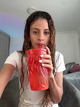 alana15 online show from February 2026 09:01:01 PM