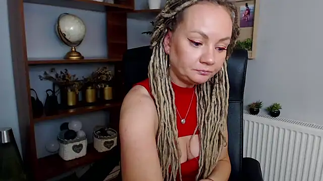 Snapshot of KayaMagic chatting on December 2024 03:54:02 PM KayaMagic online show from December 2024 03:54:02 PM