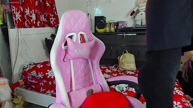 Lawrncesofiets online show from December 2024 05:29:02 PM