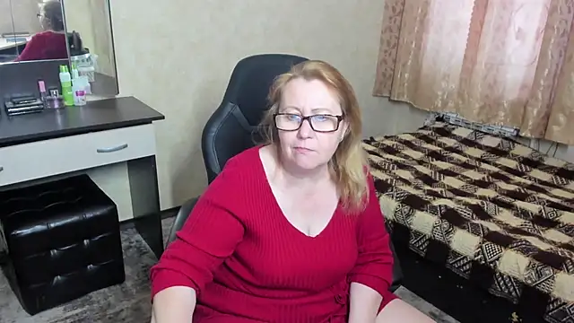 Snapshot of Frau_Marta chatting on February 2025 01:17:02 PM Frau Marta online show from February 2025 01:17:02 PM