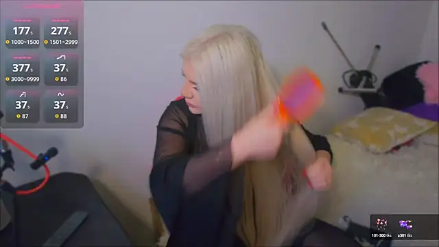 Snapshot of ParadiseRose chatting on October 2025 03:05:01 AM ParadiseRose online show from October 2025 03:05:01 AM