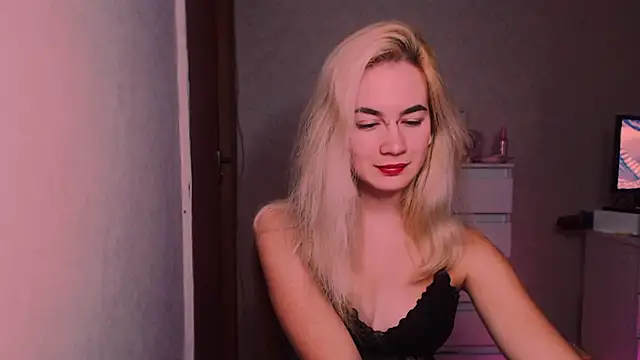 xxxcharismaaa online show from October 2025 06:59:01 PM