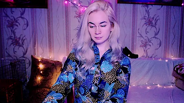 xxxcharismaaa online show from February 2026 07:18:01 PM