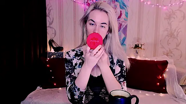 xxxcharismaaa online show from March 2026 06:13:01 PM