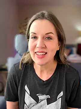 MaiseKnox online show from March 2026 06:22:02 PM