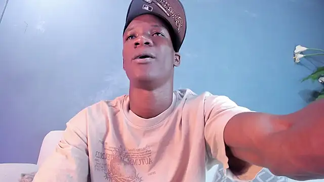 Snapshot of martin_killer chatting on January 2025 01:21:01 AM martin killer online show from January 2025 01:21:01 AM