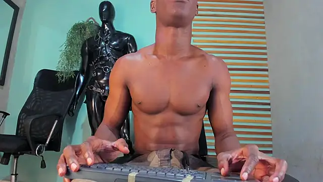 Snapshot of martin_killer chatting on February 2025 07:24:02 PM martin killer online show from February 2025 07:24:02 PM