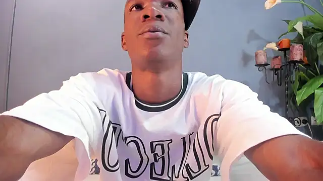 Snapshot of martin_killer chatting on February 2025 01:24:01 AM martin killer online show from February 2025 01:24:01 AM