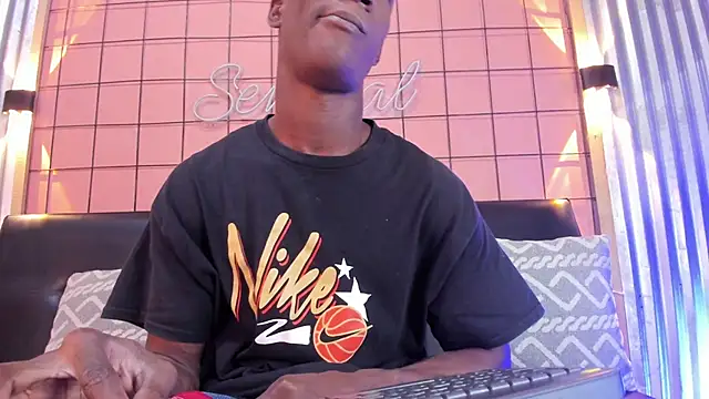 Snapshot of martin_killer chatting on March 2025 07:27:02 PM martin killer online show from March 2025 07:27:02 PM