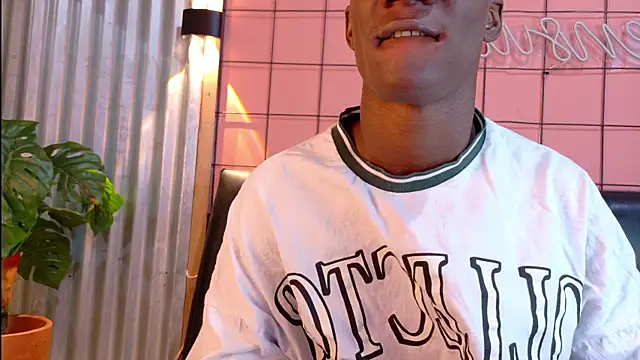 Snapshot of martin_killer chatting on September 2025 01:52:01 AM martin killer online show from September 2025 01:52:01 AM