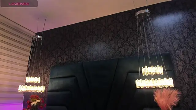 Snapshot of Vivi_prinncess chatting on May 2026 11:13:02 PM Vivi prinncess online show from May 2026 11:13:02 PM