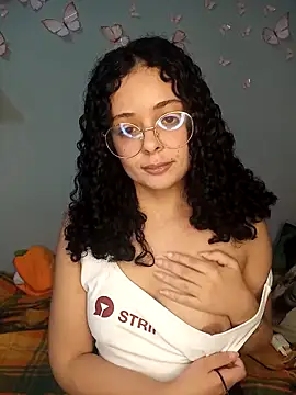 Snapshot of NinaSweet2 chatting on February 2026 04:16:02 AM NinaSweet2 online show from February 2026 04:16:02 AM