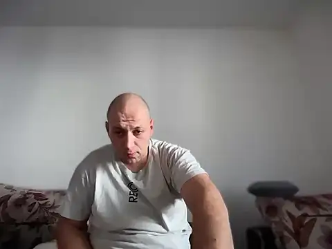 Flakka95 online show from February 2026 01:44:01 PM