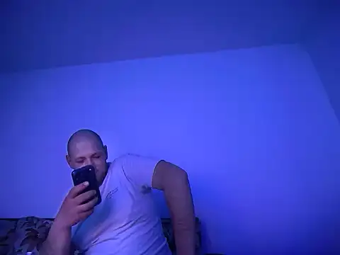 Flakka95 online show from April 2026 02:44:01 AM