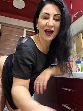 Snapshot of charrlote_love chatting on February 2025 03:17:02 PM charrlote love online show from February 2025 03:17:02 PM