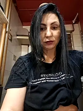 Snapshot of charrlote_love chatting on March 2025 05:27:02 PM charrlote love online show from March 2025 05:27:02 PM