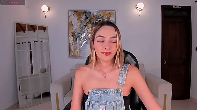 MelissaMoore  online show from April 2026 10:14:02 AM