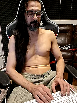 Youreherewithme online show from May 2026 12:07:02 AM