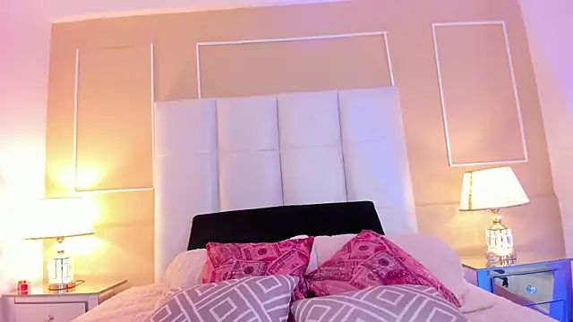 Snapshot of Zoe_Evans_ chatting on October 2025 12:05:02 PM Zoe Evans online show from October 2025 12:05:02 PM