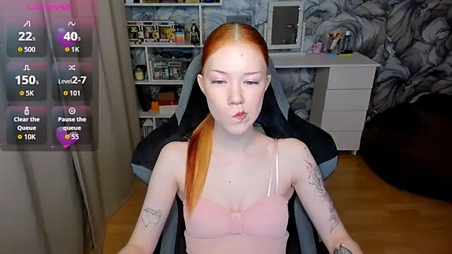 Snapshot of litl_Mia chatting on November 2025 03:19:02 PM litl Mia online show from November 2025 03:19:02 PM