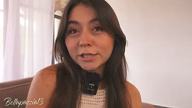 Bellapazzia online show from September 2025 06:57:02 PM