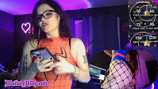 Snapshot of BlaizeyBBy chatting on January 2025 09:36:02 AM BlaizeyBBy online show from January 2025 09:36:02 AM
