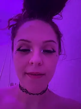 Snapshot of BlaizeyBBy chatting on January 2025 01:10:01 PM BlaizeyBBy online show from January 2025 01:10:01 PM