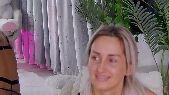 IsabelleEthan online show from March 2026 01:00:02 AM