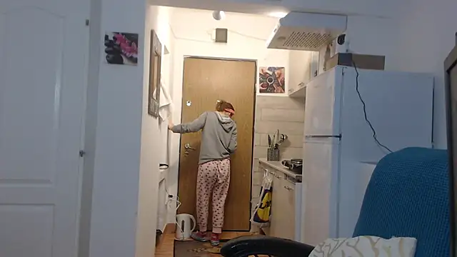 Snapshot of simyhvn chatting on January 2025 05:11:02 AM simyhvn online show from January 2025 05:11:02 AM