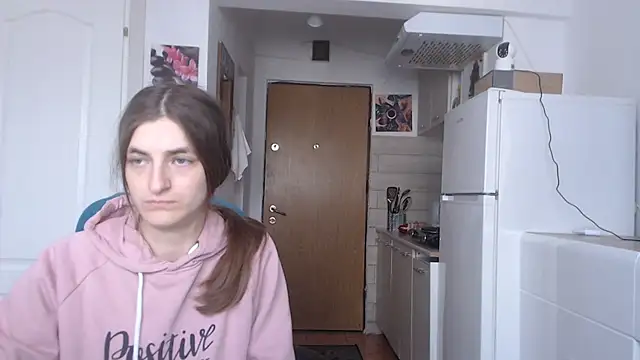 Snapshot of simyhvn chatting on February 2025 07:15:01 AM simyhvn online show from February 2025 07:15:01 AM