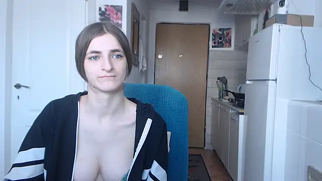 Snapshot of simyhvn chatting on February 2025 08:16:01 AM simyhvn online show from February 2025 08:16:01 AM