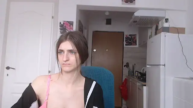 Snapshot of simyhvn chatting on February 2025 08:17:02 AM simyhvn online show from February 2025 08:17:02 AM