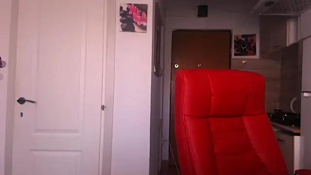 Snapshot of simyhvn chatting on September 2025 04:48:02 AM simyhvn online show from September 2025 04:48:02 AM