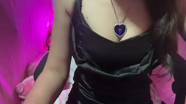 Snapshot of Queen_Angelena chatting on February 2025 07:44:02 PM Queen Angelena online show from February 2025 07:44:02 PM