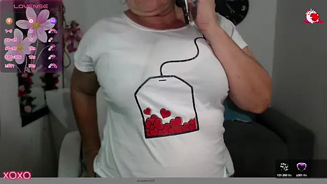 Snapshot of stepmother_105 chatting on March 2025 08:26:02 PM stepmother 105 online show from March 2025 08:26:02 PM