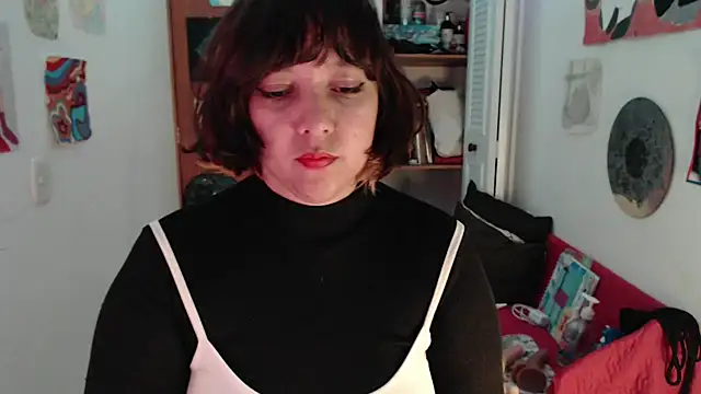 Snapshot of soynanabela28 chatting on October 2025 03:58:02 AM soynanabela28 online show from October 2025 03:58:02 AM